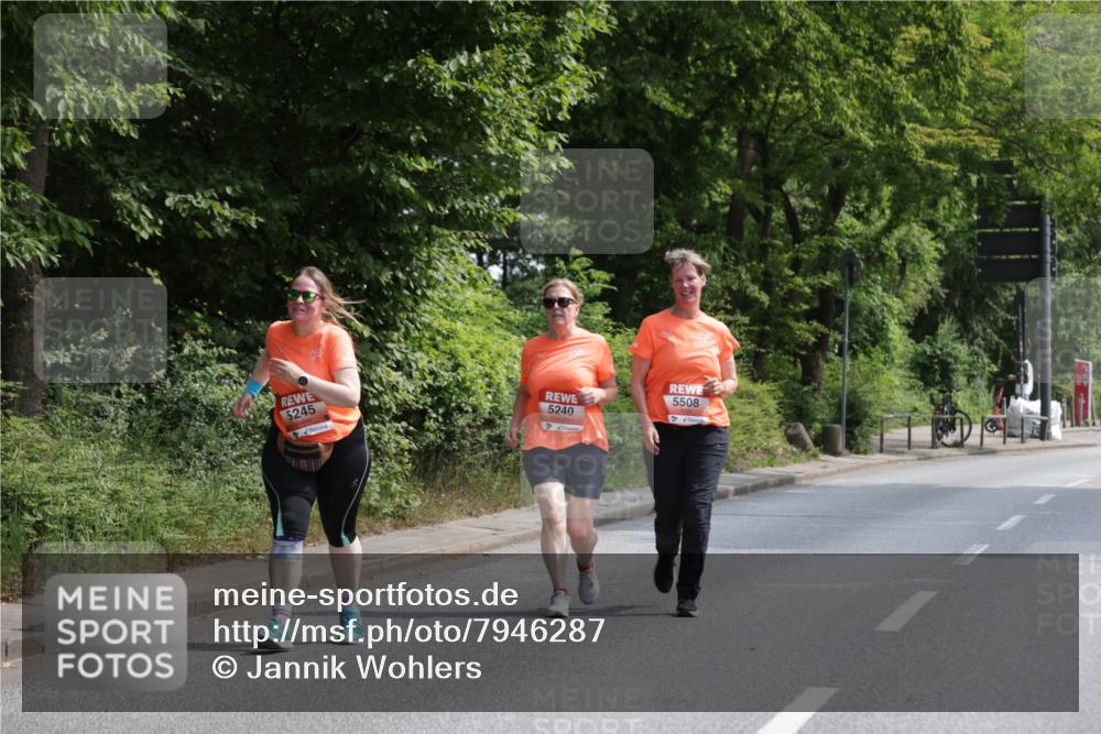 15.06.2025 - REWE Women's Run Jannik Wohlers http://msf.ph/oto/7946287 15.06.2025 10:20:01 Laufen 5245, 5240, 5508 meine-sportfotos.de