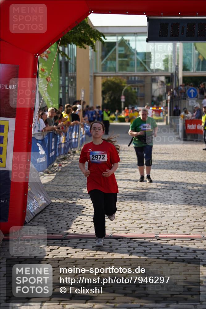 13.06.2025 - Holstenköstenlauf Felixshl http://msf.ph/oto/7946297 13.06.2025 18:12:38 Laufen 2972, 3858 meine-sportfotos.de