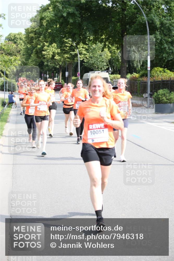 15.06.2025 - REWE Women's Run Jannik Wohlers http://msf.ph/oto/7946318 15.06.2025 09:44:53 Laufen 1028, 104, 10051 meine-sportfotos.de