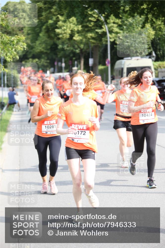 15.06.2025 - REWE Women's Run Jannik Wohlers http://msf.ph/oto/7946333 15.06.2025 09:44:55 Laufen 10281, 0172, 106, 10434 meine-sportfotos.de