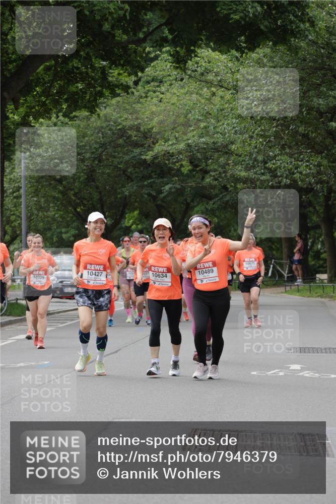 15.06.2025 - REWE Women's Run Jannik Wohlers http://msf.ph/oto/7946379 15.06.2025 08:30:01 Laufen 10329, 10427, 1021, 227, 10634, 10489, 10671 meine-sportfotos.de