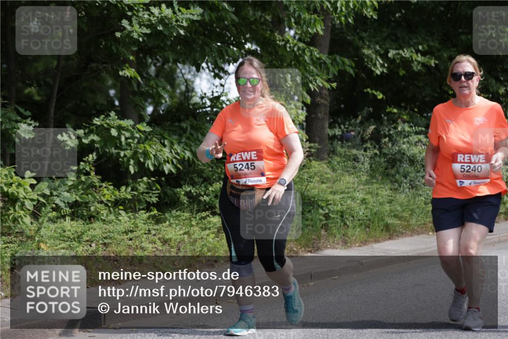 15.06.2025 - REWE Women's Run Jannik Wohlers http://msf.ph/oto/7946383 15.06.2025 10:20:04 Laufen 5245, 5240 meine-sportfotos.de