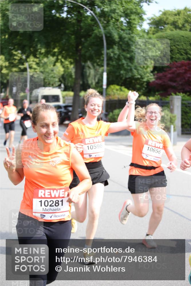 15.06.2025 - REWE Women's Run Jannik Wohlers http://msf.ph/oto/7946384 15.06.2025 09:44:57 Laufen 10281, 10598, 10656 meine-sportfotos.de