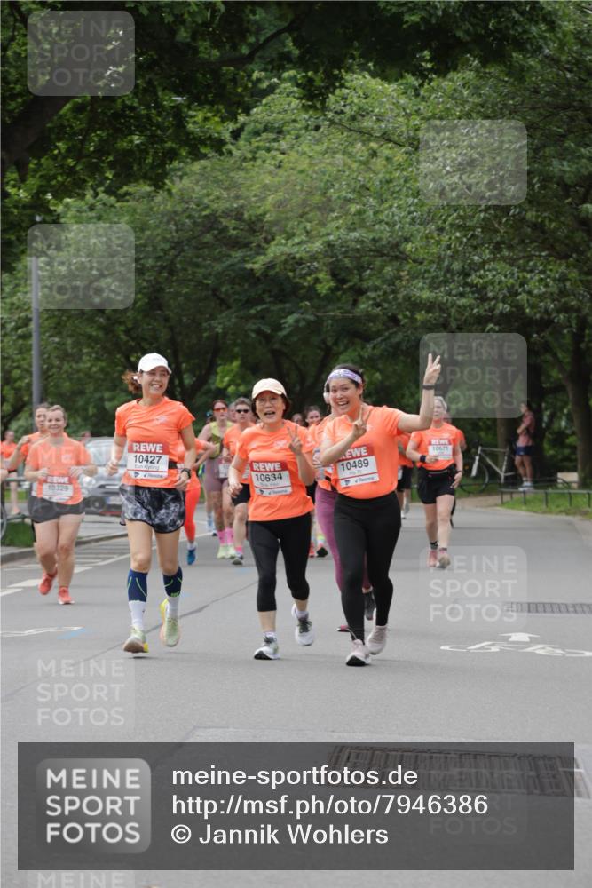 15.06.2025 - REWE Women's Run Jannik Wohlers http://msf.ph/oto/7946386 15.06.2025 08:30:01 Laufen 10427, 10489 meine-sportfotos.de