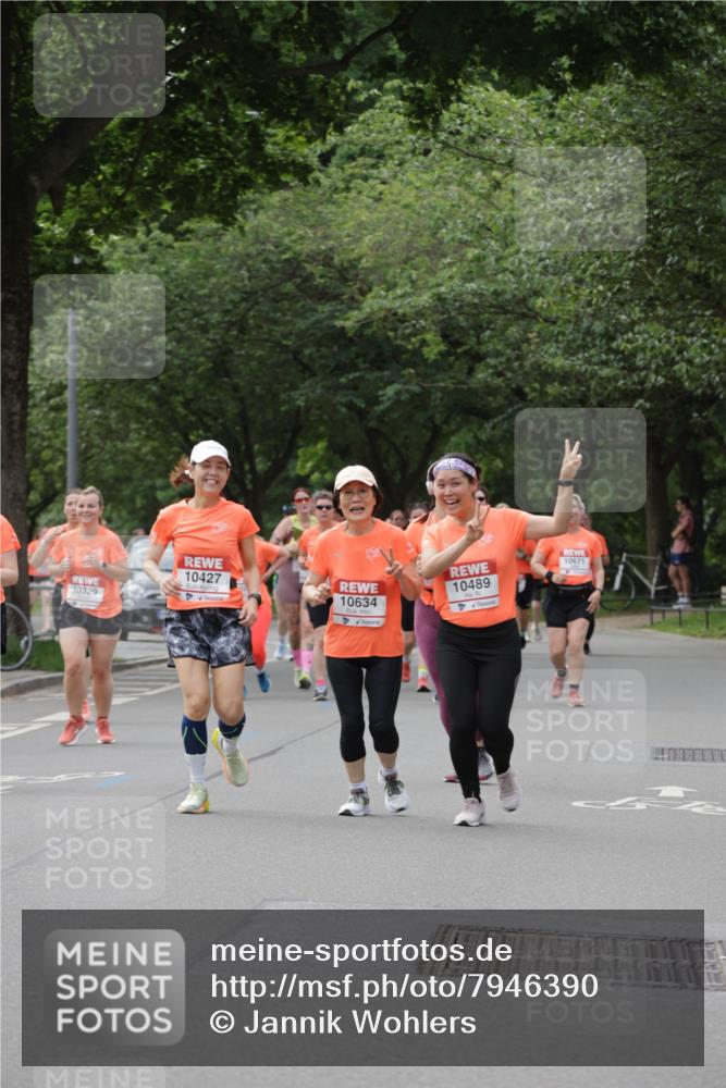 15.06.2025 - REWE Women's Run Jannik Wohlers http://msf.ph/oto/7946390 15.06.2025 08:30:02 Laufen 10329, 10427, 10489, 10634, 10671 meine-sportfotos.de