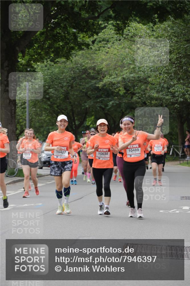 15.06.2025 - REWE Women's Run Jannik Wohlers http://msf.ph/oto/7946397 15.06.2025 08:30:02 Laufen 0427, 10634, 10489 meine-sportfotos.de