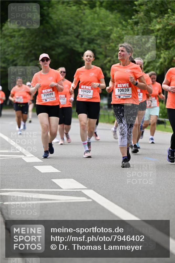 15.06.2025 - REWE Women's Run Dr. Thomas Lammeyer http://msf.ph/oto/7946402 15.06.2025 09:23:23 Laufen 10689, 10420, 10639, 5 meine-sportfotos.de