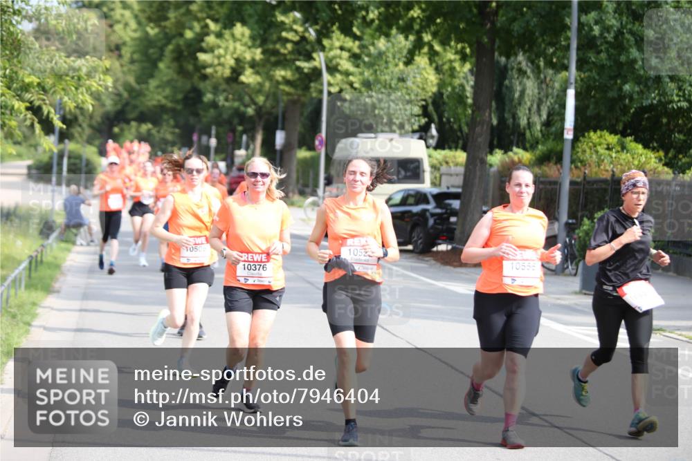 15.06.2025 - REWE Women's Run Jannik Wohlers http://msf.ph/oto/7946404 15.06.2025 09:45:00 Laufen 10505, 10376, 1052, 10556 meine-sportfotos.de