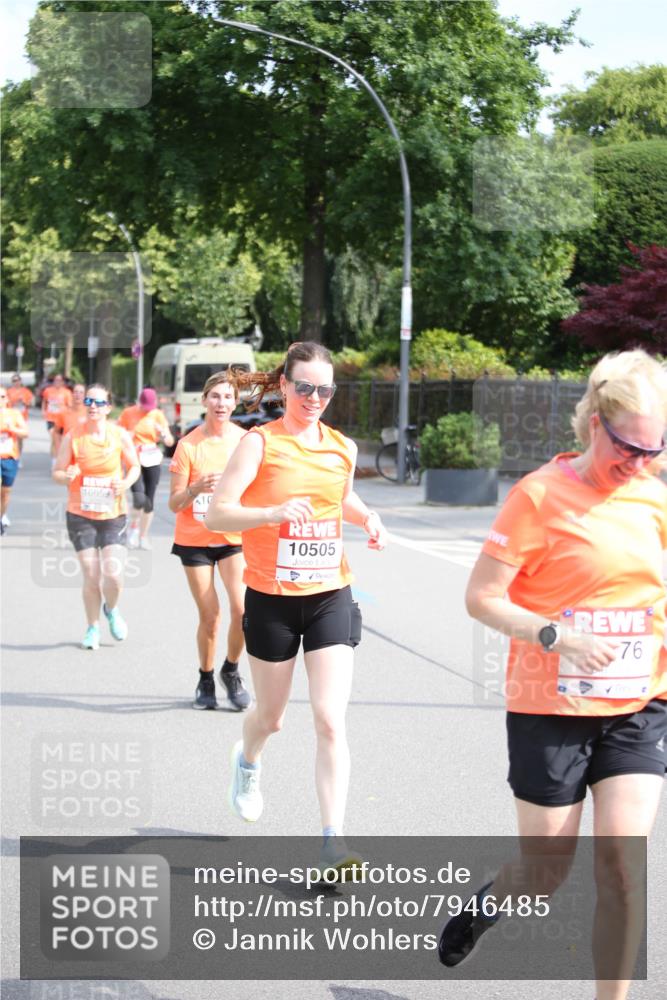 15.06.2025 - REWE Women's Run Jannik Wohlers http://msf.ph/oto/7946485 15.06.2025 09:45:02 Laufen 10059, 10, 10505, 76 meine-sportfotos.de
