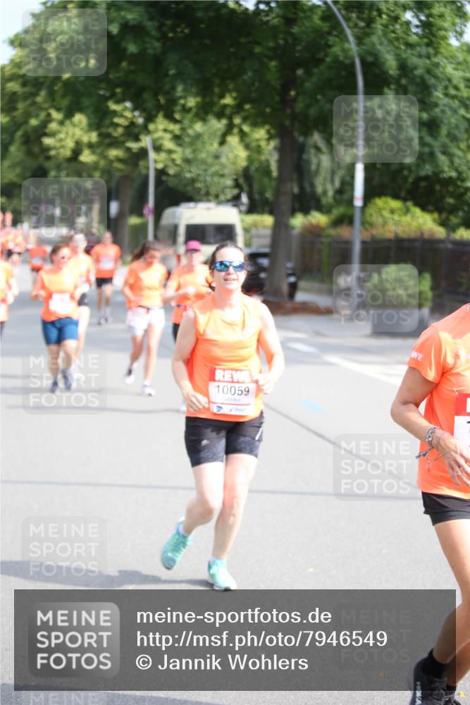 15.06.2025 - REWE Women's Run Jannik Wohlers http://msf.ph/oto/7946549 15.06.2025 09:45:04 Laufen 10059 meine-sportfotos.de