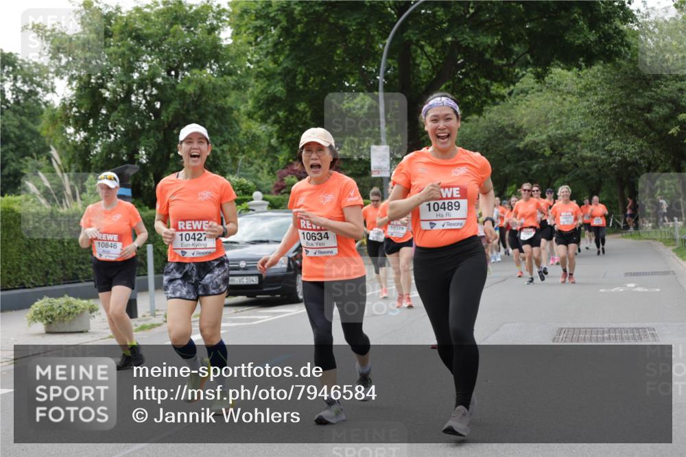 15.06.2025 - REWE Women's Run Jannik Wohlers http://msf.ph/oto/7946584 15.06.2025 08:30:06 Laufen 10846, 10427, 1043, 10634, 10329, 10489 meine-sportfotos.de