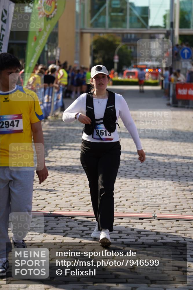 13.06.2025 - Holstenköstenlauf Felixshl http://msf.ph/oto/7946599 13.06.2025 18:12:52 Laufen 2947, 3103, 3613 meine-sportfotos.de