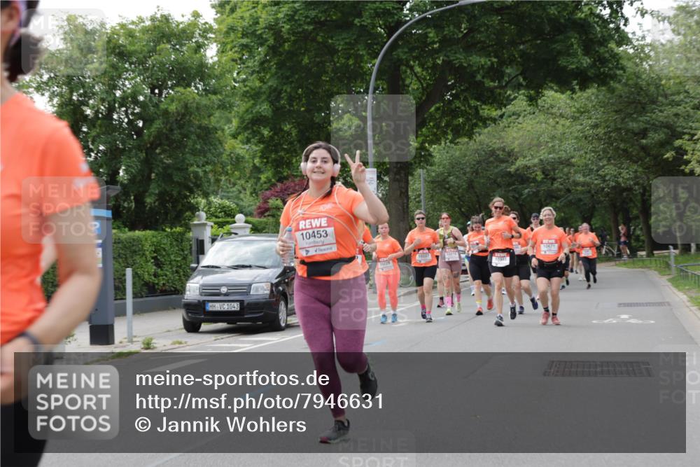 15.06.2025 - REWE Women's Run Jannik Wohlers http://msf.ph/oto/7946631 15.06.2025 08:30:07 Laufen 1043, 10453, 10671, 10227, 10215, 10228, 10345 meine-sportfotos.de