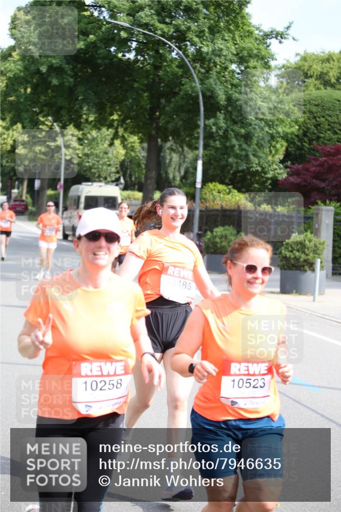 15.06.2025 - REWE Women's Run Jannik Wohlers http://msf.ph/oto/7946635 15.06.2025 09:45:08 Laufen 10485, 10258, 10523 meine-sportfotos.de