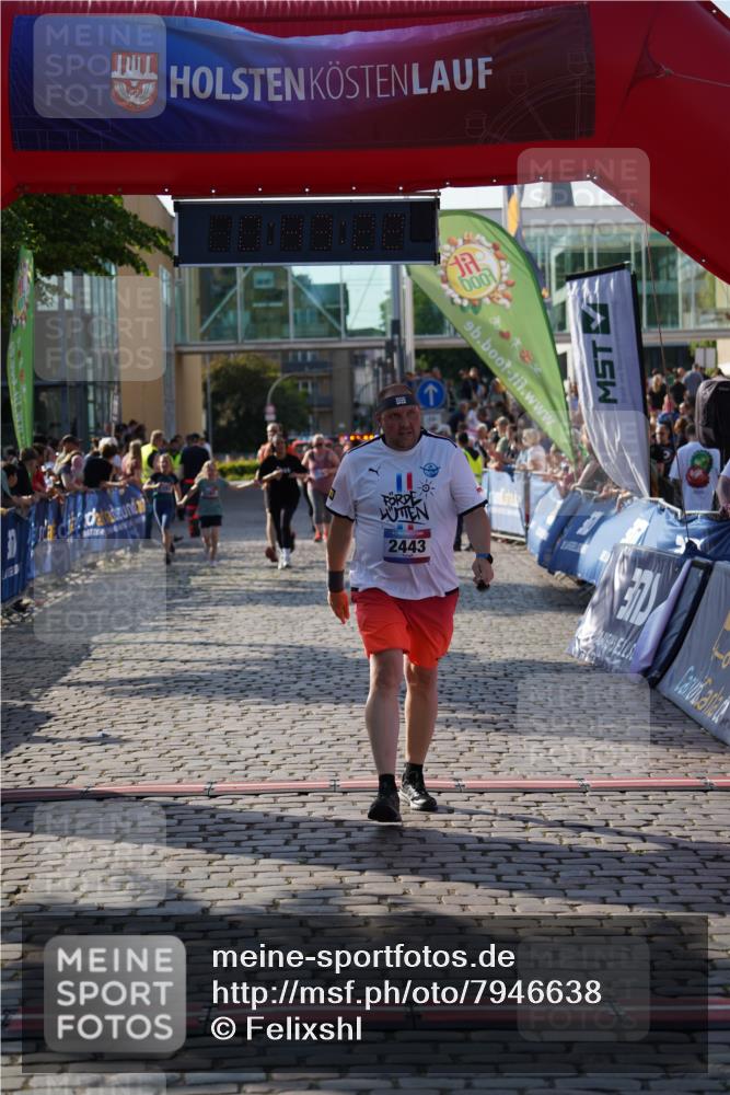 13.06.2025 - Holstenköstenlauf Felixshl http://msf.ph/oto/7946638 13.06.2025 18:13:23 Laufen 2385, 2386, 2393 meine-sportfotos.de
