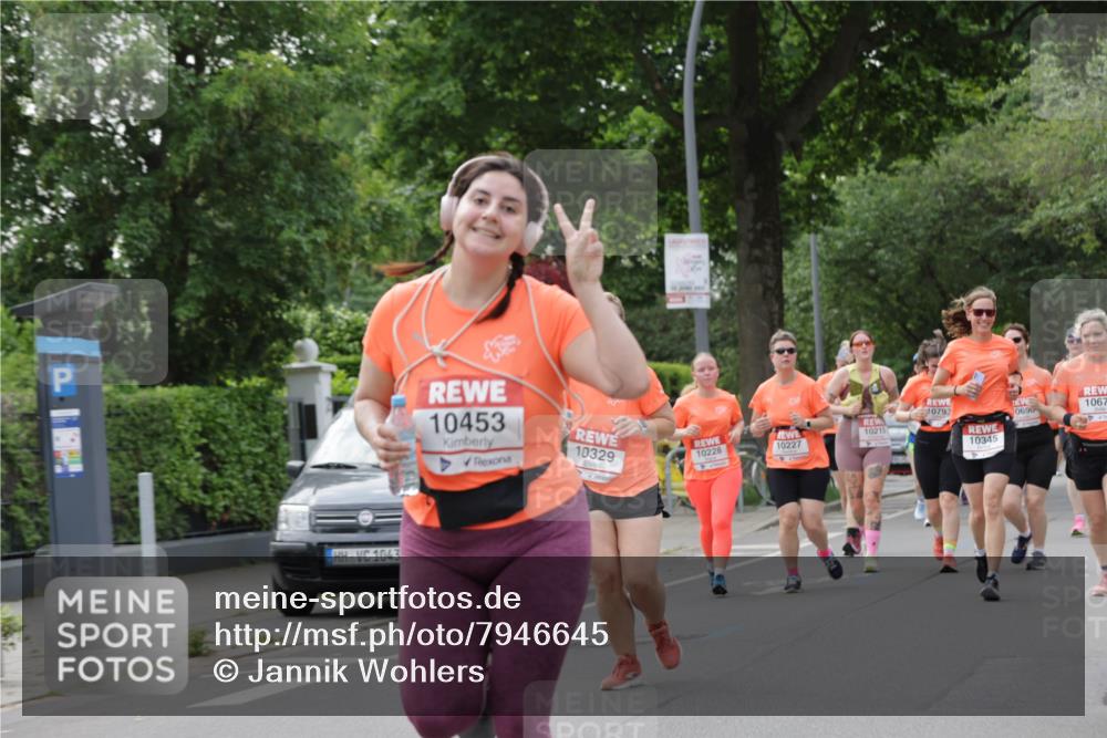 15.06.2025 - REWE Women's Run Jannik Wohlers http://msf.ph/oto/7946645 15.06.2025 08:30:08 Laufen 1043, 10453, 10329, 1067, 0793, 0690, 10215, 10227, 10345, 10228 meine-sportfotos.de