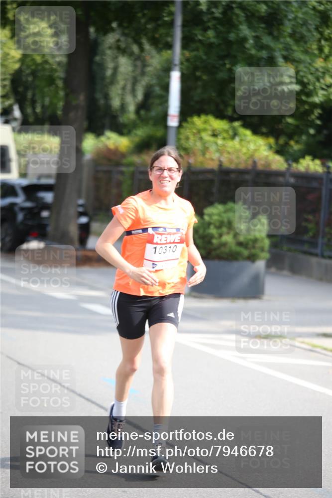 15.06.2025 - REWE Women's Run Jannik Wohlers http://msf.ph/oto/7946678 15.06.2025 09:45:10 Laufen 10310 meine-sportfotos.de