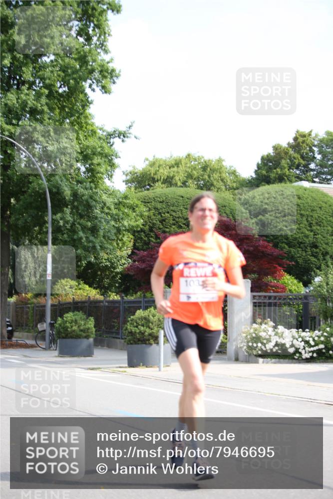 15.06.2025 - REWE Women's Run Jannik Wohlers http://msf.ph/oto/7946695 15.06.2025 09:45:12 Laufen 1038 meine-sportfotos.de