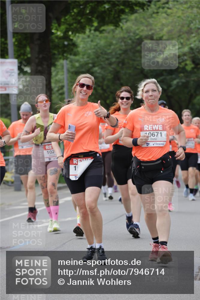 15.06.2025 - REWE Women's Run Jannik Wohlers http://msf.ph/oto/7946714 15.06.2025 08:30:10 Laufen 102, 10671 meine-sportfotos.de