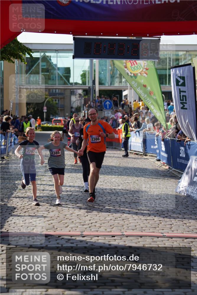 13.06.2025 - Holstenköstenlauf Felixshl http://msf.ph/oto/7946732 13.06.2025 18:13:28 Laufen 2196, 2385, 2386, 2393, 2526 meine-sportfotos.de