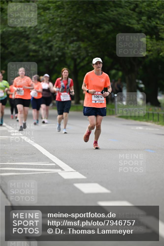 15.06.2025 - REWE Women's Run Dr. Thomas Lammeyer http://msf.ph/oto/7946757 15.06.2025 09:23:37 Laufen 3, 10612 meine-sportfotos.de