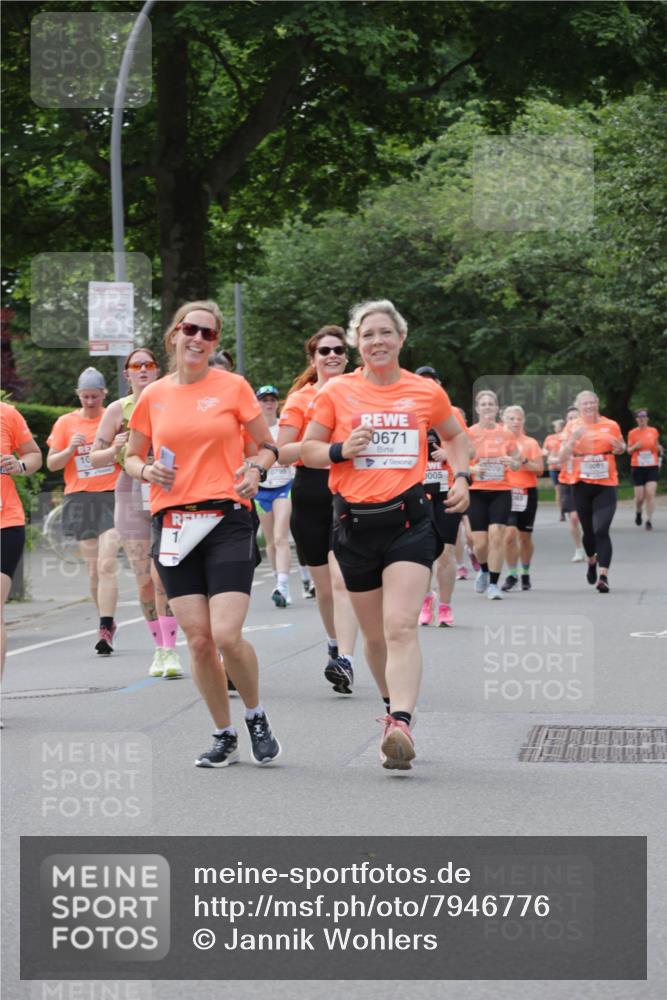 15.06.2025 - REWE Women's Run Jannik Wohlers http://msf.ph/oto/7946776 15.06.2025 08:30:11 Laufen 0671, 10081, 005 meine-sportfotos.de