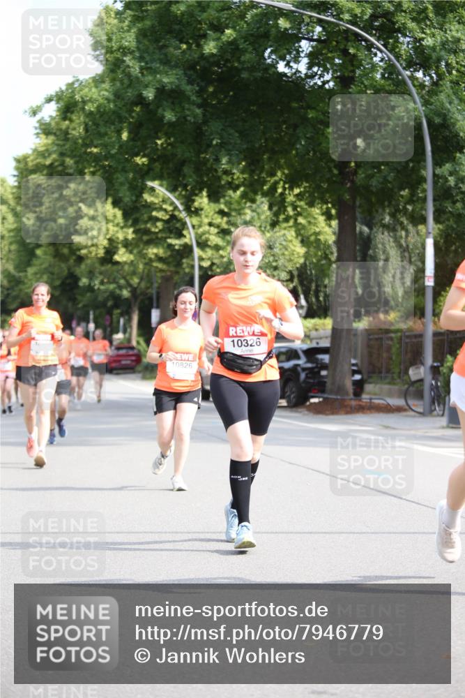 15.06.2025 - REWE Women's Run Jannik Wohlers http://msf.ph/oto/7946779 15.06.2025 09:45:14 Laufen 10826, 10326 meine-sportfotos.de