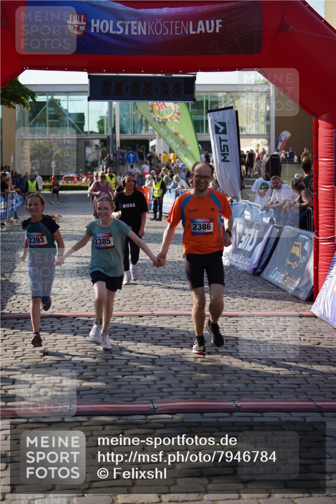 13.06.2025 - Holstenköstenlauf Felixshl http://msf.ph/oto/7946784 13.06.2025 18:13:29 Laufen 2196, 2385, 2386, 2393, 2526 meine-sportfotos.de