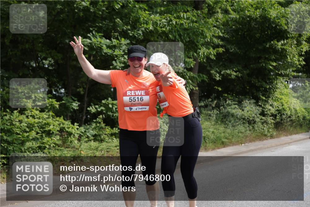 15.06.2025 - REWE Women's Run Jannik Wohlers http://msf.ph/oto/7946800 15.06.2025 10:21:25 Laufen 5516 meine-sportfotos.de
