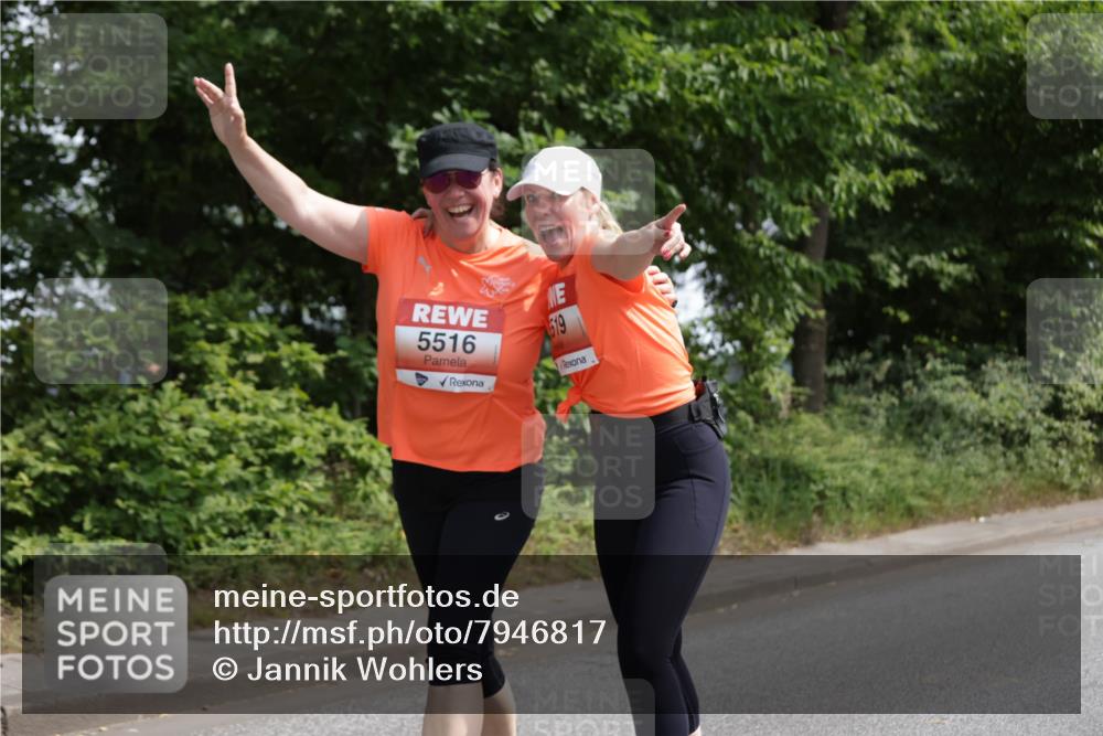 15.06.2025 - REWE Women's Run Jannik Wohlers http://msf.ph/oto/7946817 15.06.2025 10:21:25 Laufen 5516, 519 meine-sportfotos.de