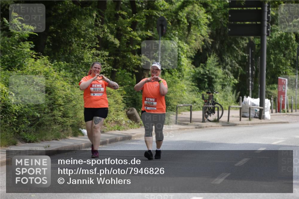 15.06.2025 - REWE Women's Run Jannik Wohlers http://msf.ph/oto/7946826 15.06.2025 10:21:29 Laufen 5515, 5258 meine-sportfotos.de