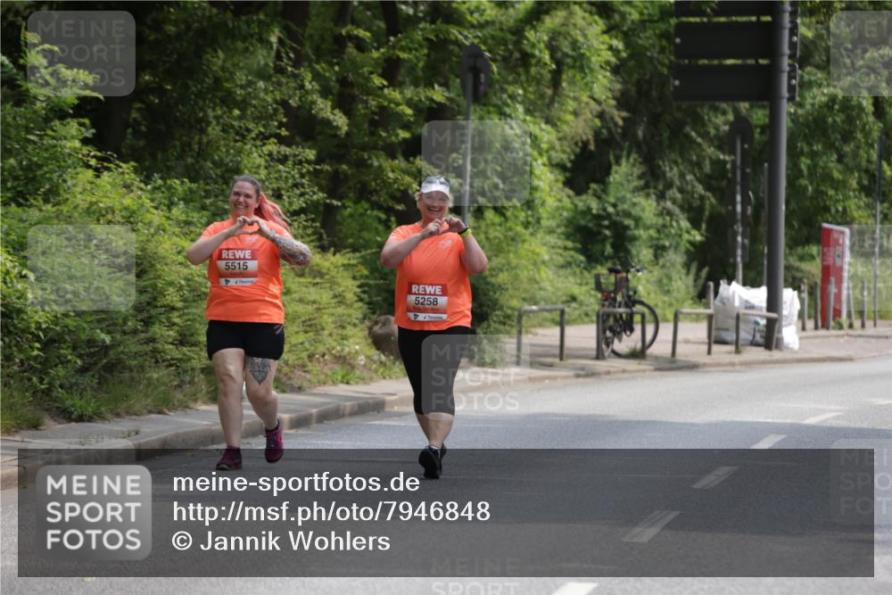 15.06.2025 - REWE Women's Run Jannik Wohlers http://msf.ph/oto/7946848 15.06.2025 10:21:30 Laufen 5515, 5258 meine-sportfotos.de