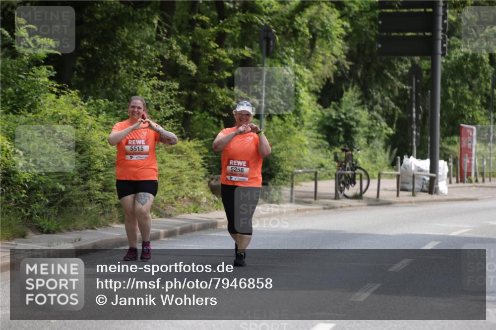 15.06.2025 - REWE Women's Run Jannik Wohlers http://msf.ph/oto/7946858 15.06.2025 10:21:30 Laufen 5515, 5258 meine-sportfotos.de
