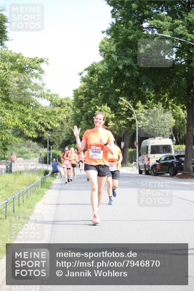 15.06.2025 - REWE Women's Run Jannik Wohlers http://msf.ph/oto/7946870 15.06.2025 09:45:16 Laufen 10868 meine-sportfotos.de