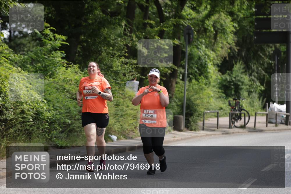 15.06.2025 - REWE Women's Run Jannik Wohlers http://msf.ph/oto/7946918 15.06.2025 10:21:31 Laufen 5515, 5258 meine-sportfotos.de