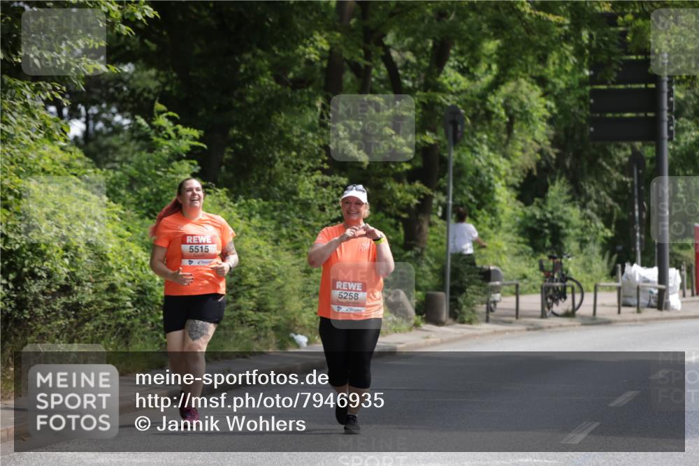 15.06.2025 - REWE Women's Run Jannik Wohlers http://msf.ph/oto/7946935 15.06.2025 10:21:32 Laufen 5515, 5258 meine-sportfotos.de