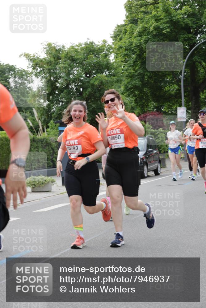 15.06.2025 - REWE Women's Run Jannik Wohlers http://msf.ph/oto/7946937 15.06.2025 08:30:14 Laufen 10793, 10690, 1058, 10799, 100 meine-sportfotos.de