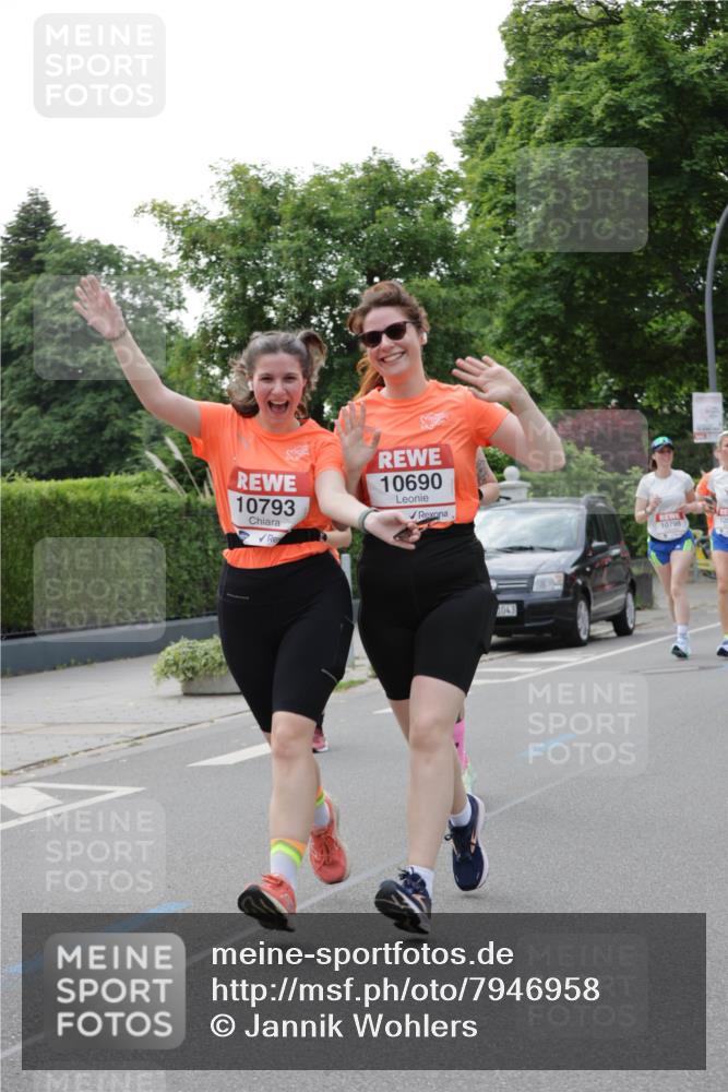 15.06.2025 - REWE Women's Run Jannik Wohlers http://msf.ph/oto/7946958 15.06.2025 08:30:14 Laufen 10690, 10793, 1043, 10799 meine-sportfotos.de