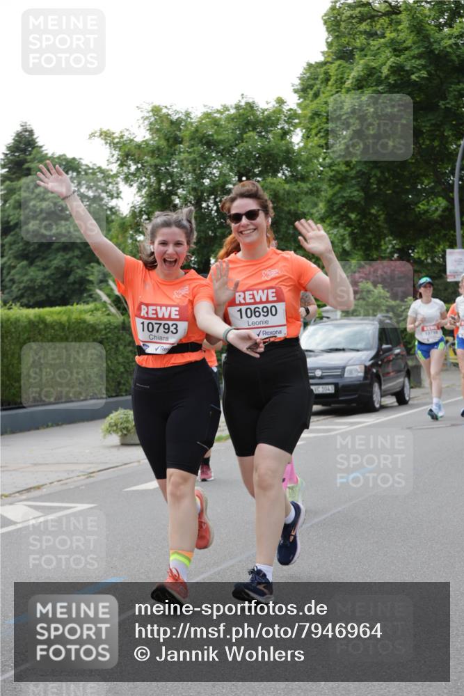 15.06.2025 - REWE Women's Run Jannik Wohlers http://msf.ph/oto/7946964 15.06.2025 08:30:14 Laufen 10690, 10793, 1043, 10799 meine-sportfotos.de