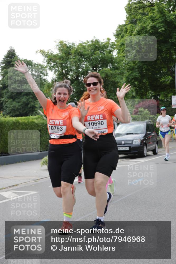 15.06.2025 - REWE Women's Run Jannik Wohlers http://msf.ph/oto/7946968 15.06.2025 08:30:15 Laufen 10793, 10690, 1043, 10799 meine-sportfotos.de