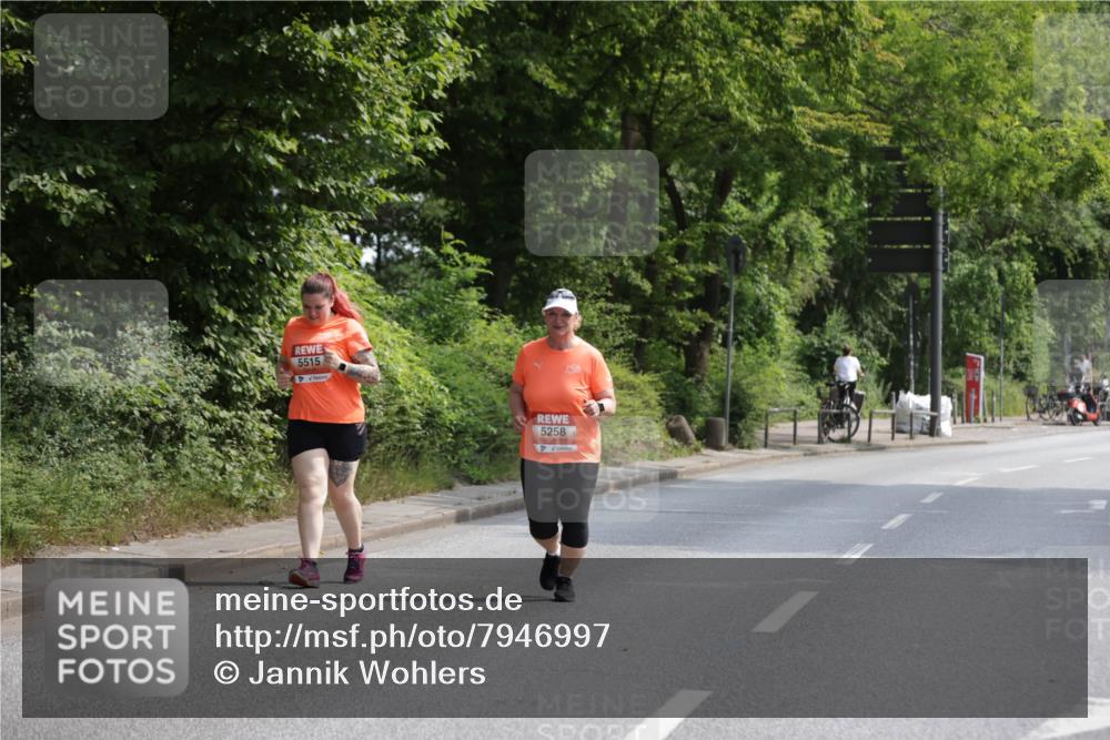 15.06.2025 - REWE Women's Run Jannik Wohlers http://msf.ph/oto/7946997 15.06.2025 10:21:35 Laufen 5515, 5258 meine-sportfotos.de
