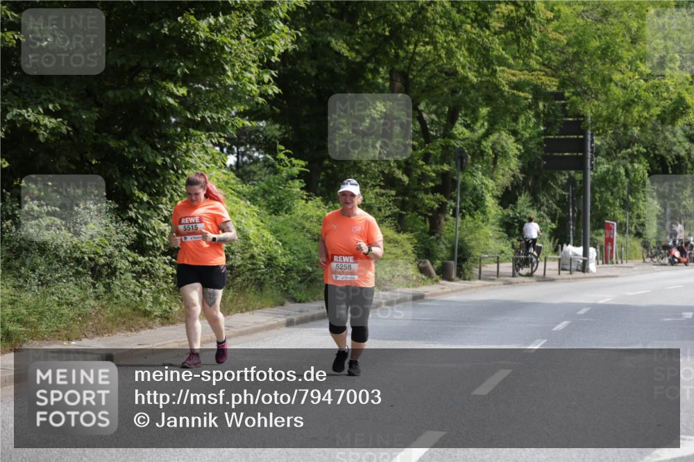 15.06.2025 - REWE Women's Run Jannik Wohlers http://msf.ph/oto/7947003 15.06.2025 10:21:35 Laufen 5515, 5258 meine-sportfotos.de