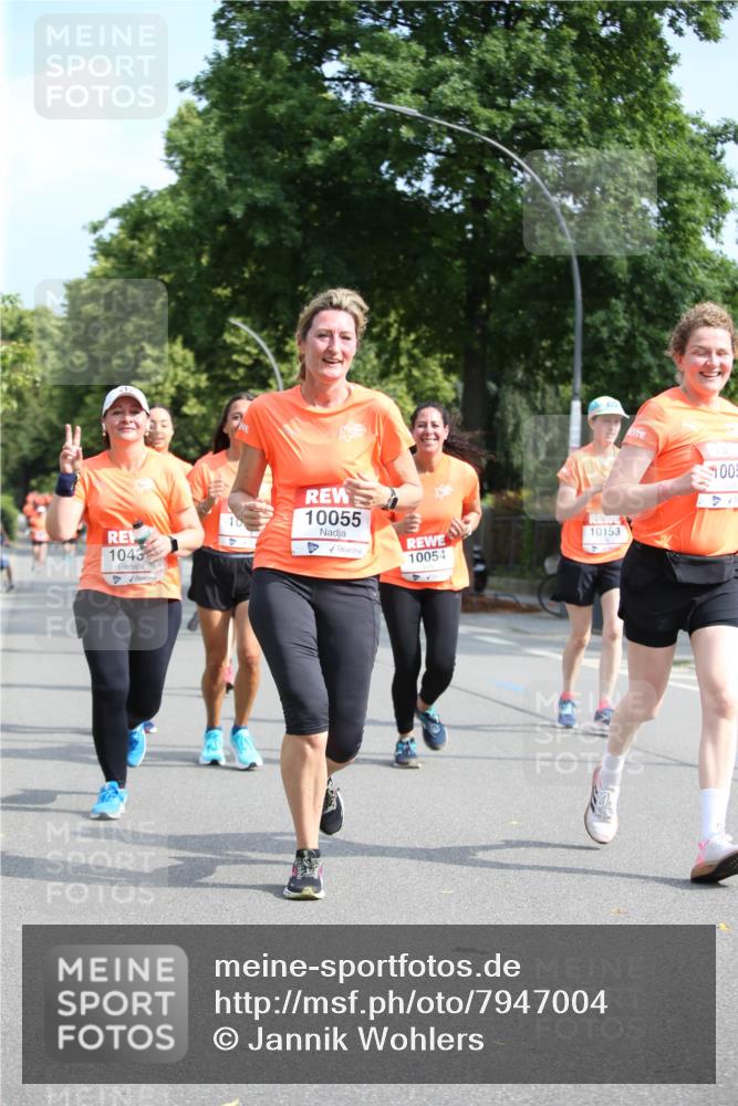 15.06.2025 - REWE Women's Run Jannik Wohlers http://msf.ph/oto/7947004 15.06.2025 09:45:36 Laufen 1043, 10055 meine-sportfotos.de