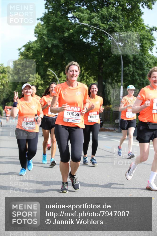 15.06.2025 - REWE Women's Run Jannik Wohlers http://msf.ph/oto/7947007 15.06.2025 09:45:36 Laufen 10055, 10054, 10435 meine-sportfotos.de