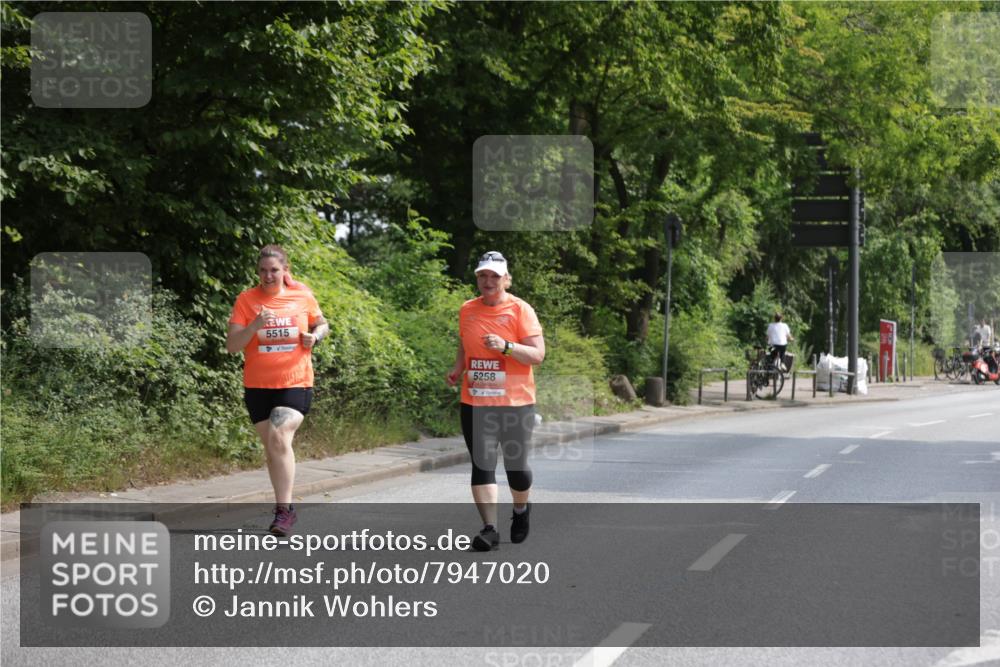 15.06.2025 - REWE Women's Run Jannik Wohlers http://msf.ph/oto/7947020 15.06.2025 10:21:35 Laufen 5515, 5258 meine-sportfotos.de