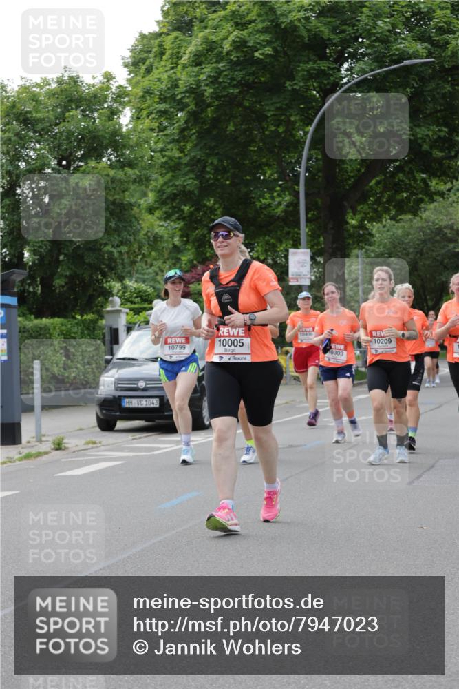 15.06.2025 - REWE Women's Run Jannik Wohlers http://msf.ph/oto/7947023 15.06.2025 08:30:16 Laufen 1043, 10409, 10005, 10799, 0303, 10209 meine-sportfotos.de