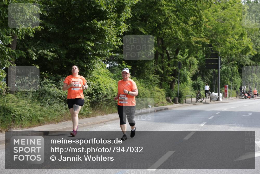 15.06.2025 - REWE Women's Run Jannik Wohlers http://msf.ph/oto/7947032 15.06.2025 10:21:36 Laufen 5515, 5258 meine-sportfotos.de
