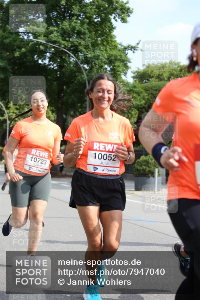 15.06.2025 - REWE Women's Run Jannik Wohlers http://msf.ph/oto/7947040 15.06.2025 09:45:38 Laufen 10723, 10052 meine-sportfotos.de