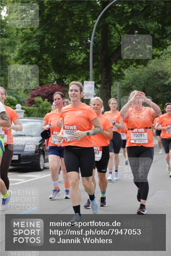 15.06.2025 - REWE Women's Run Jannik Wohlers http://msf.ph/oto/7947053 15.06.2025 08:30:18 Laufen 043, 1020, 10, 83, 10081 meine-sportfotos.de