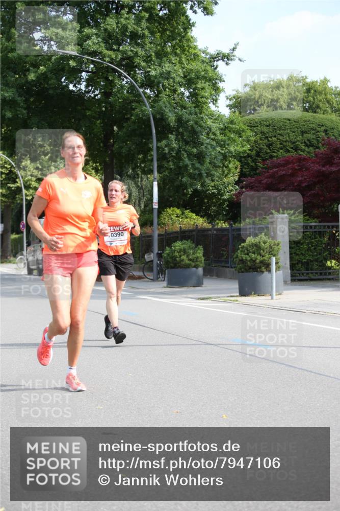 15.06.2025 - REWE Women's Run Jannik Wohlers http://msf.ph/oto/7947106 15.06.2025 09:45:40 Laufen 0390 meine-sportfotos.de